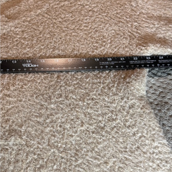 Anthropologie Gray Taupe Fuzzy V neck Oversized Pullover sweater size Medium - Picture 6 of 9